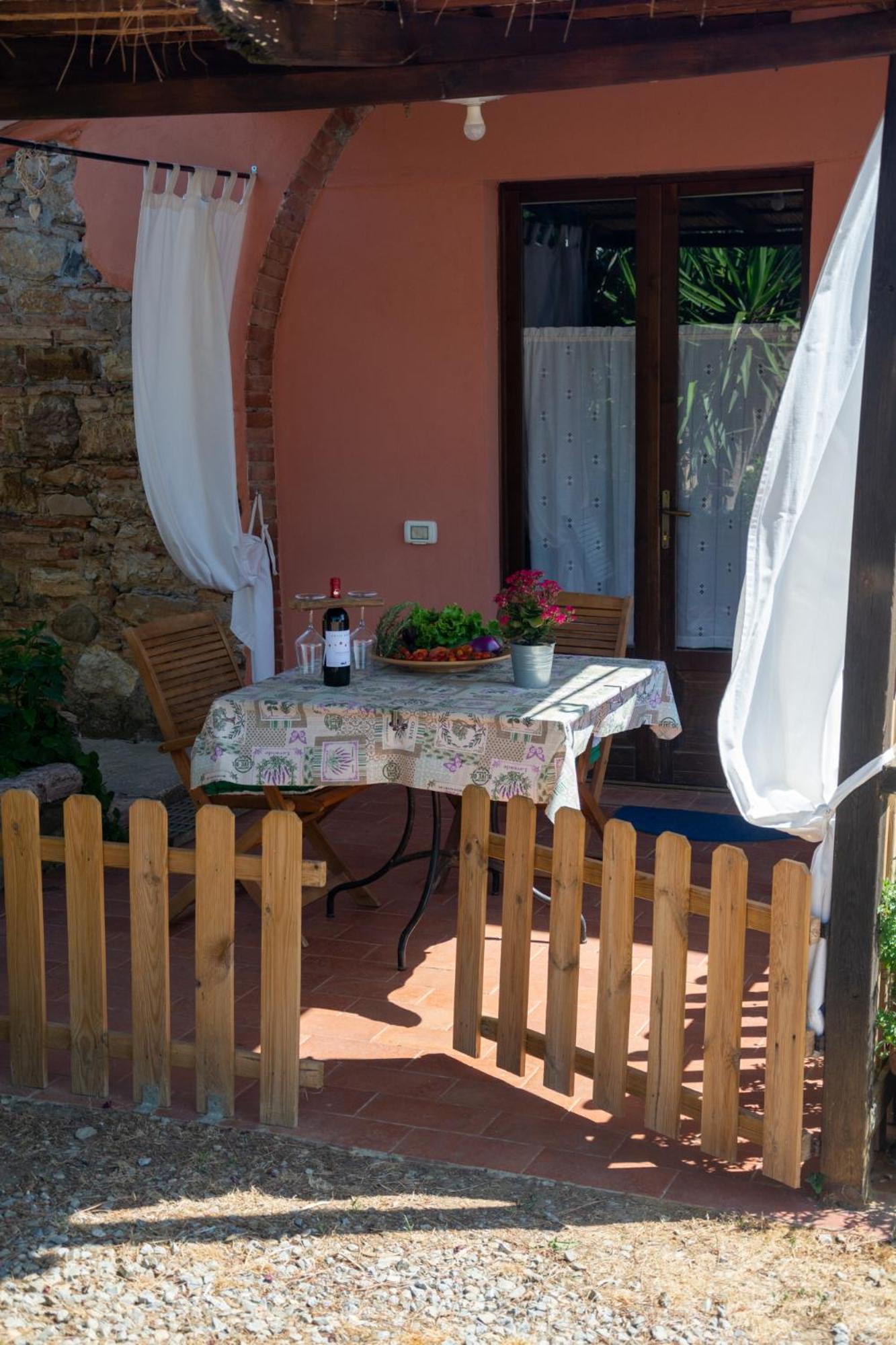Agriturismo Colle Vento Suvereto Værelse billede